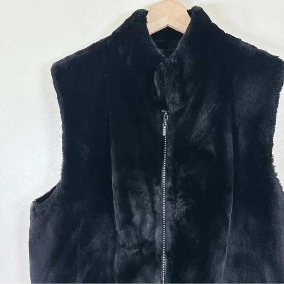 Vintage  Faux Fur Black Velvet Vest - Picture 7 of 16